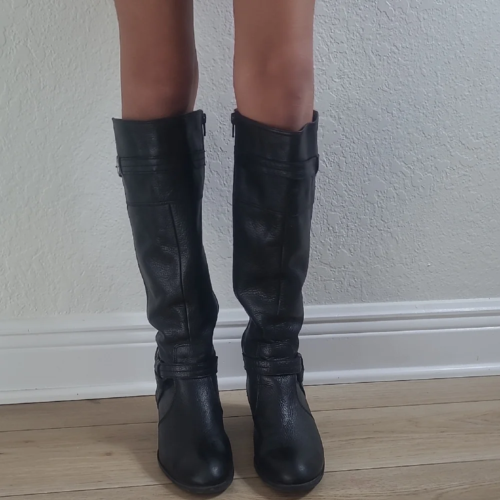 Nurture Knee High Black Leather Boots Size 9